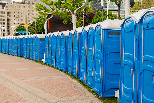 Best VIP or Luxury Restroom Trailers  in Chilton, WI